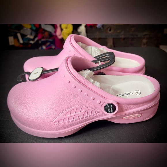 NWT - Natural Uniforms Pink Ultralite Nursing Medical Work Mule with Strap - Picture 4 of 7